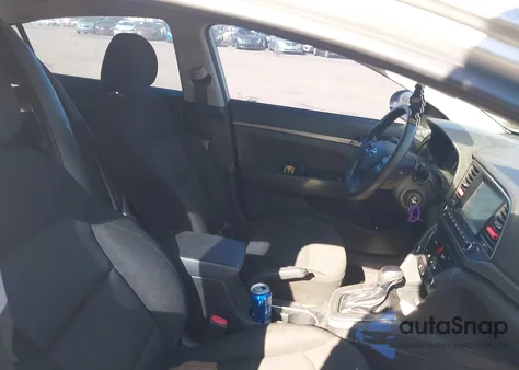 2018 Hyundai Elantra Se из США, поврежденный, VIN 5NPD74LF6JH385363